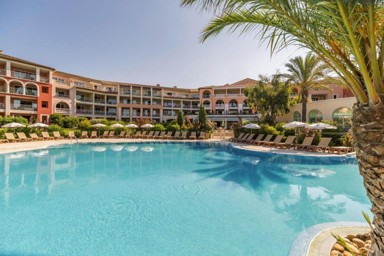 Residence Pierre & Vacances Premium Les Calanques Des Issambres Лес-Иссамбр Экстерьер фото