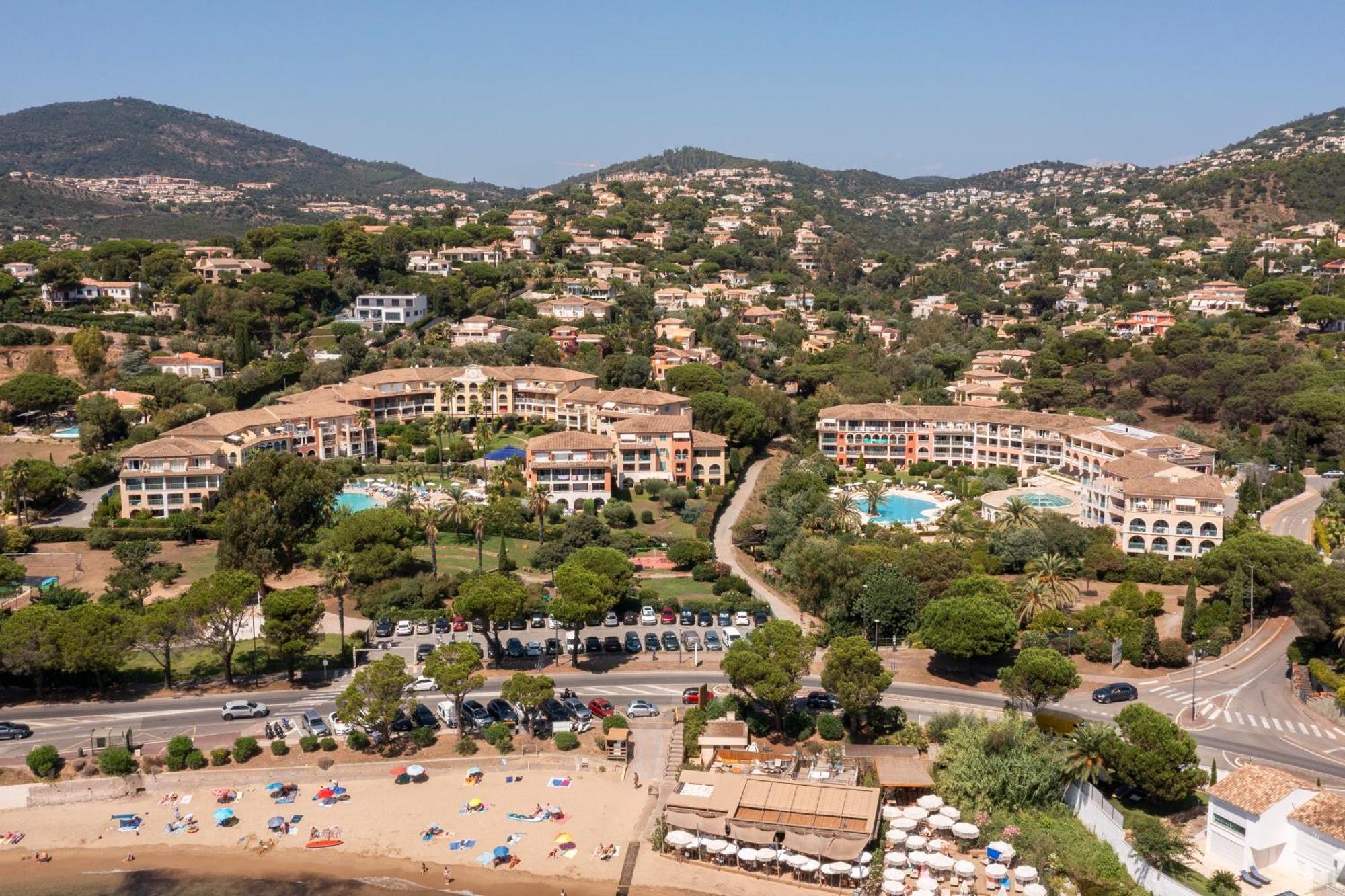 Residence Pierre & Vacances Premium Les Calanques Des Issambres Лес-Иссамбр Экстерьер фото