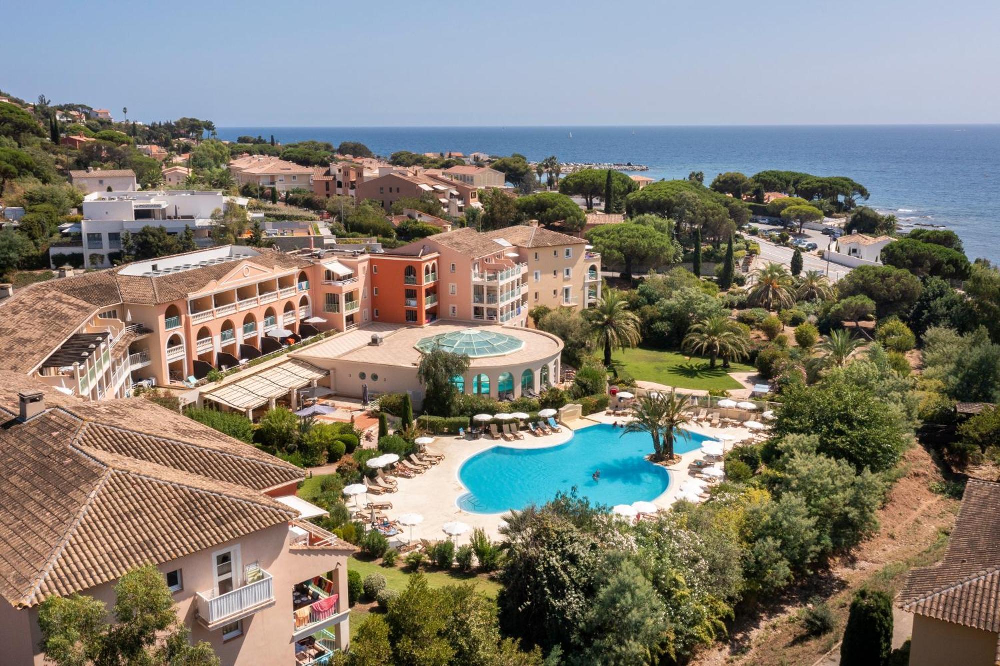 Residence Pierre & Vacances Premium Les Calanques Des Issambres Лес-Иссамбр Экстерьер фото