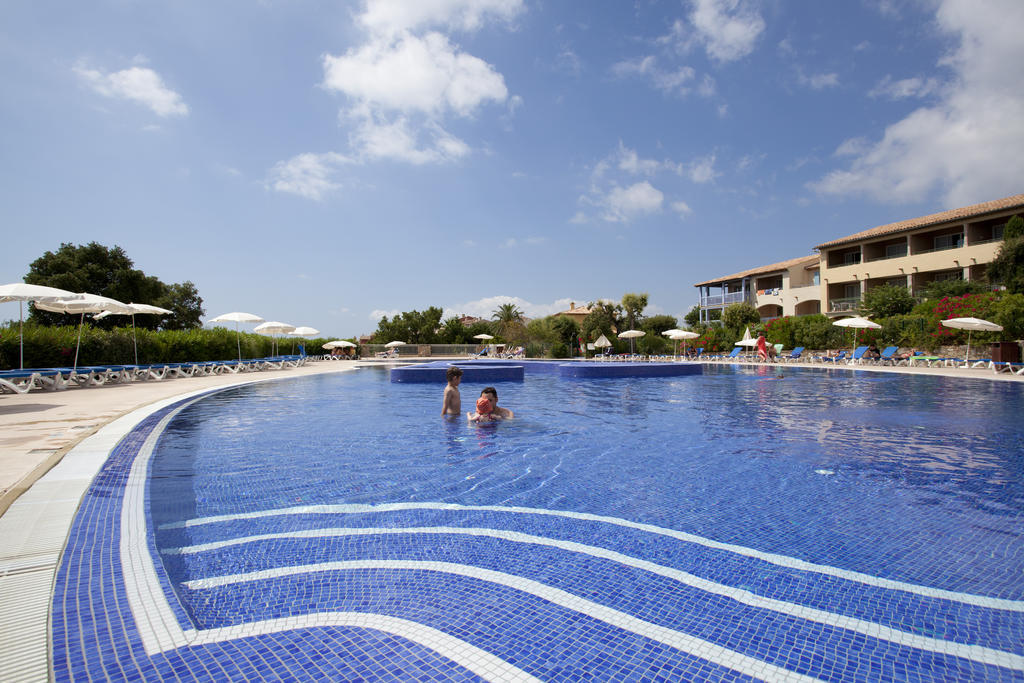 Residence Pierre & Vacances Premium Les Calanques Des Issambres Лес-Иссамбр Экстерьер фото